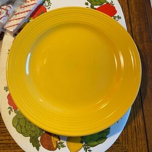 Santa Fe Yellow by ROYAL NORFOLK dinner plate